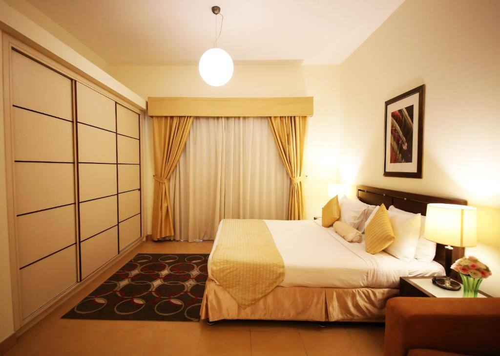 Interconnecting Rooms at Tulip Hotel Apartments, Mankhool, Dubai
